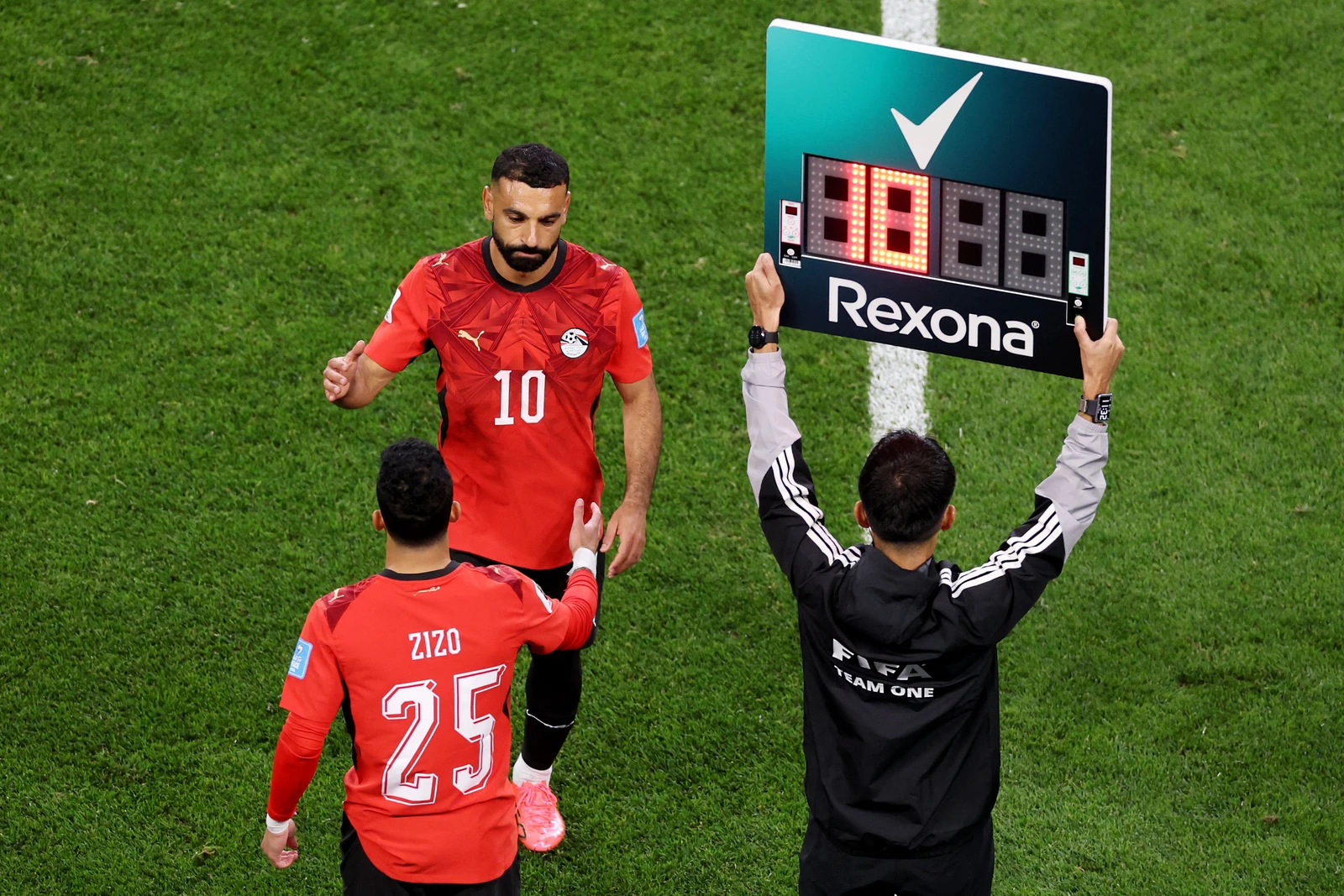 حسام حسن متفائل بشأن إصابة محمد صلاح