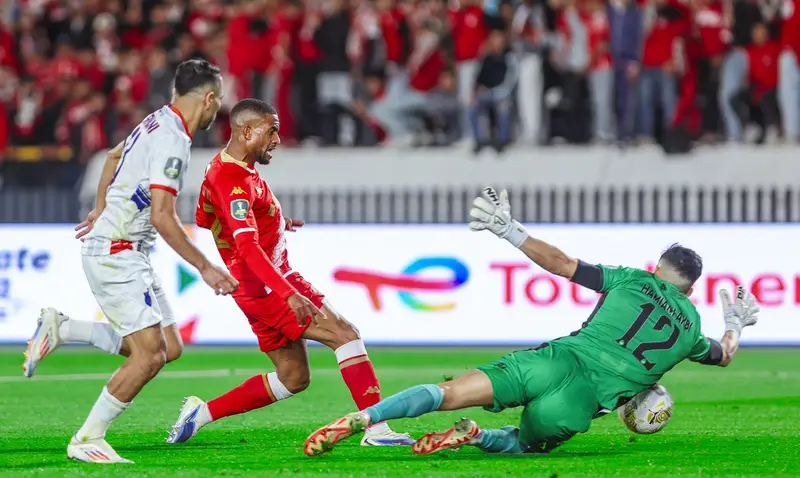 بنهاشم يرحل عن تدريب الوداد المغربي بالتراضي
