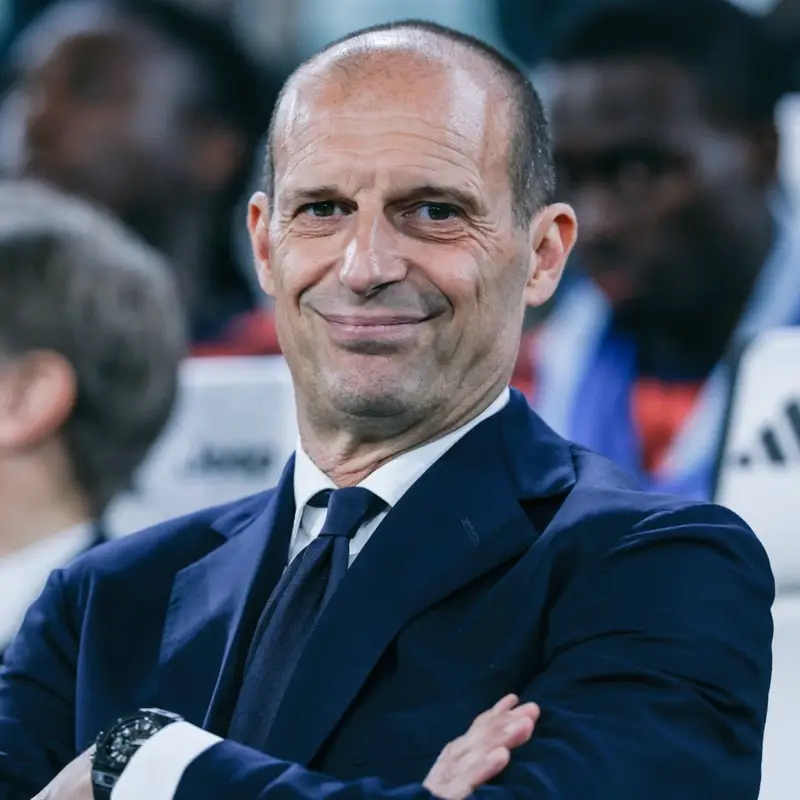 أليجري يرفض تدريب إيطاليا ويتمسك بميلان