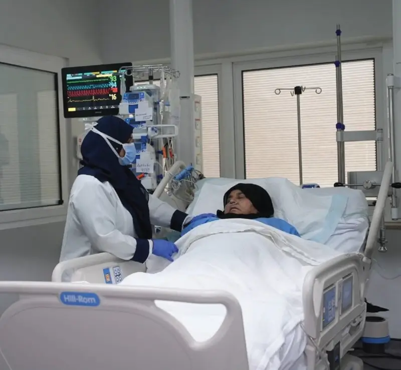 إنقاذ حاجة باكستانية من نزيف دماغي بـ "طبية مكة"