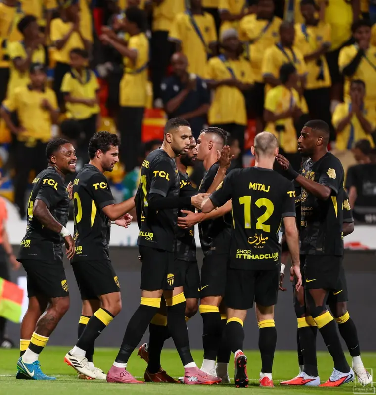 معسكر إسباني يجهز الاتحاد للموسم الجديد
