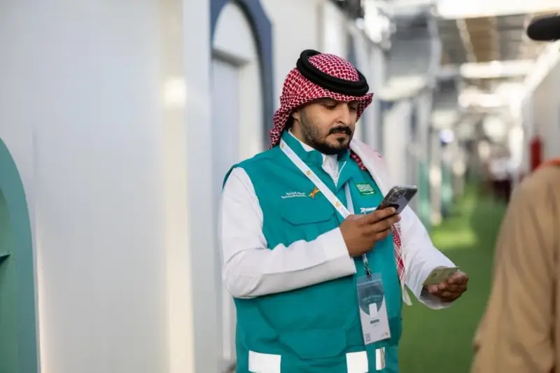 ضبط 2400 مخالفة لأنظمة العمل بمكة والمشاعر والمدينة