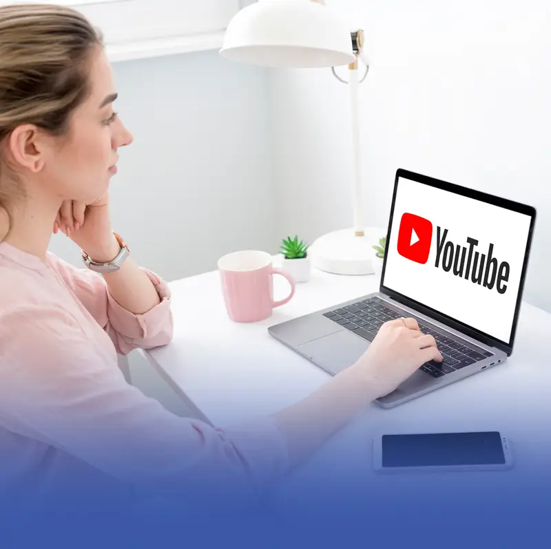 "يوتيوب" توقف إعلانات البث المباشر في الذروة