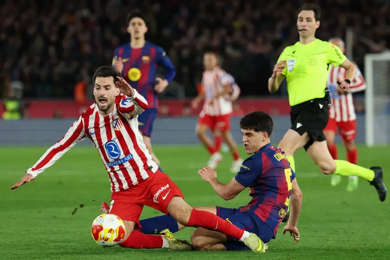 برشلونة يعتزم تقديم شكوى رسمية لـ"يويفا"