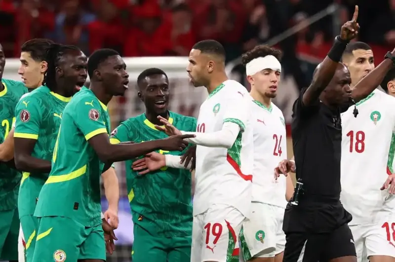 تبعات نهائي أمم إفريقيا.. تثبيت عقوبة سجن 18 مشجعًا سنغاليًا