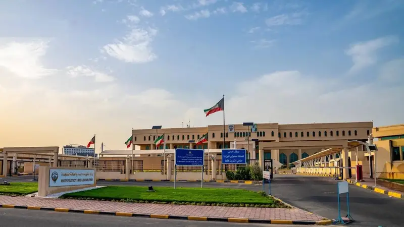 الكويت: إعادة خطّ هوائي للخدمة بعد إصلاح أضرار الشظايا