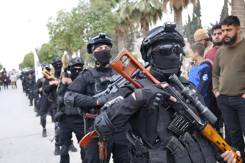 سوريا تضبط خلية لحزب الله حاولت إطلاق صواريخ خارج الحدود