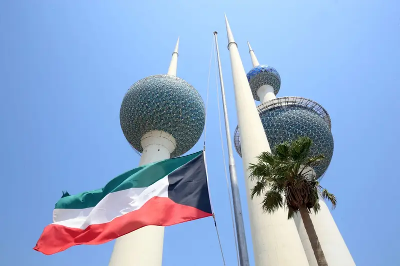 الكويت: هجمات تستهدف المطار وإسقاط 6 مسيَّرات