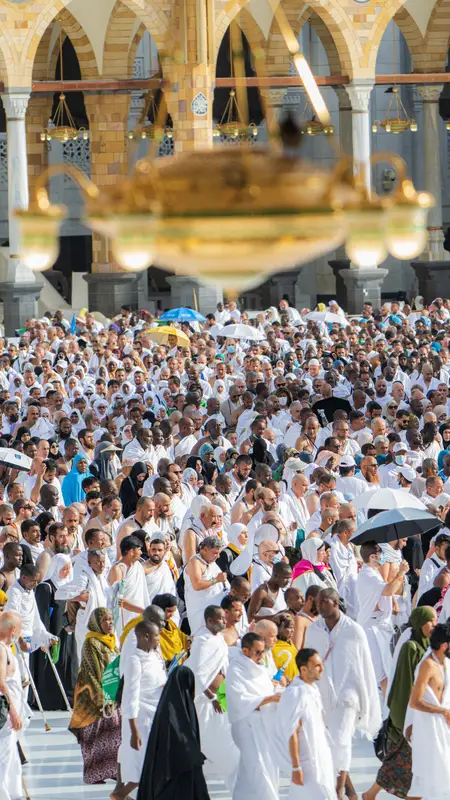 الحجاج المتعجلون يؤدون طواف الوداع بانسيابية عالية