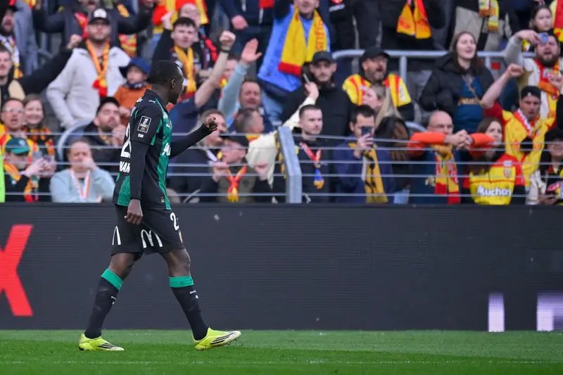 سعود يشارك في خسارة لانس أمام لوريان بالدوري الفرنسي