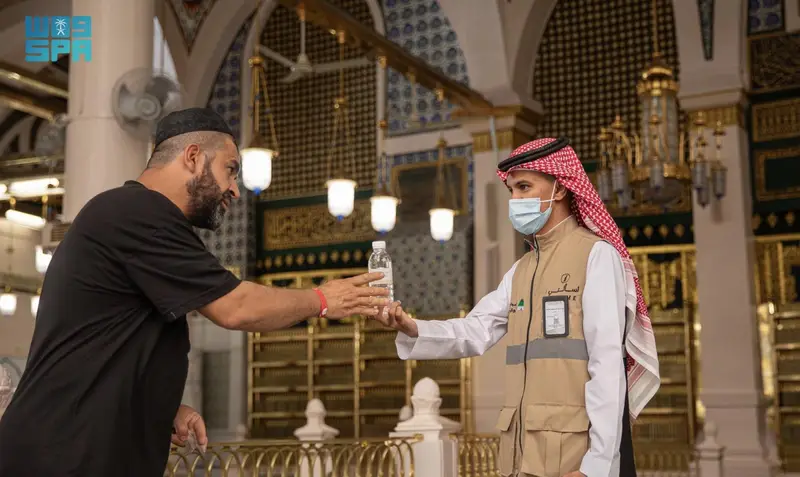 2.2 مليون عبوة "زمزم" جاهزة لضيوف الرحمن في رمضان
