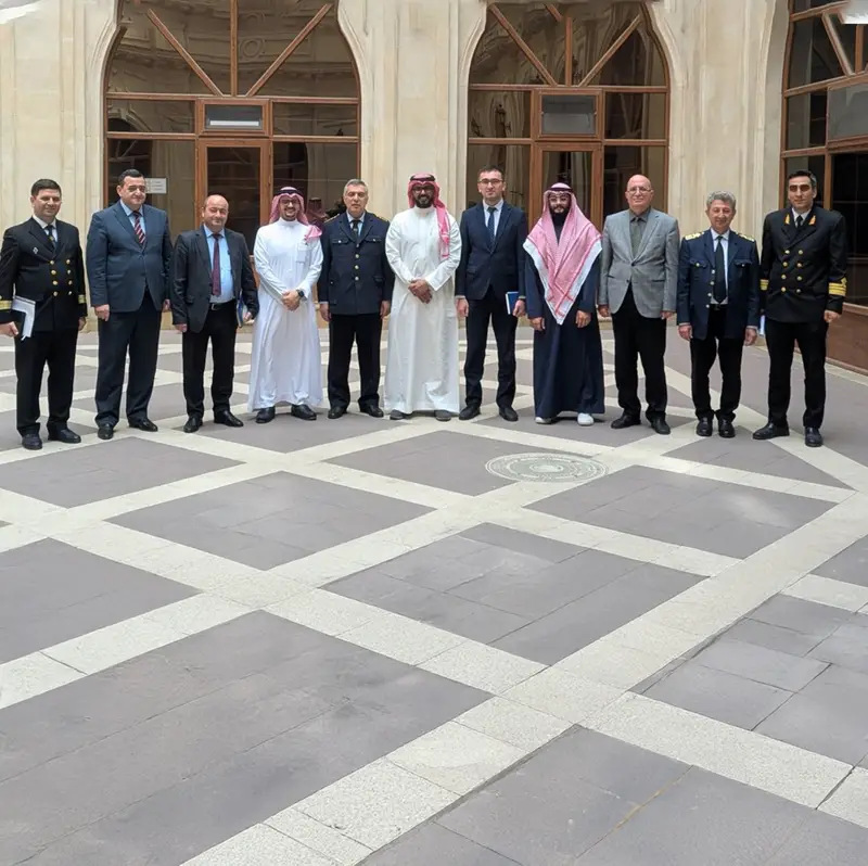 تعزيز التعاون البحري بين المملكة وأذربيجان