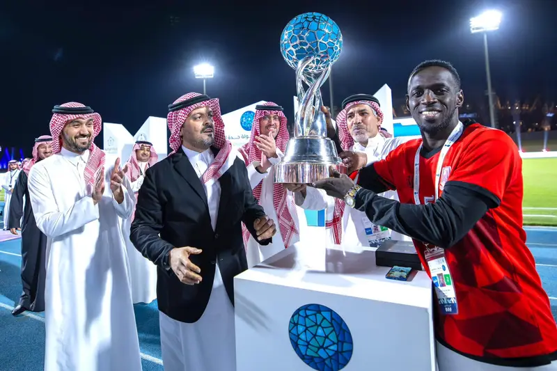 وزير الرياضة يشهد تتويج "التعاون" بطلاً لبطولة جدة 2026