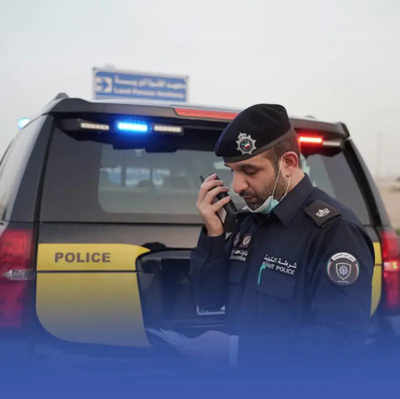 الكويت: ضبط 3 أشخاص استهزأوا بالأوضاع الراهنة وبثوا أخباراً كاذبة