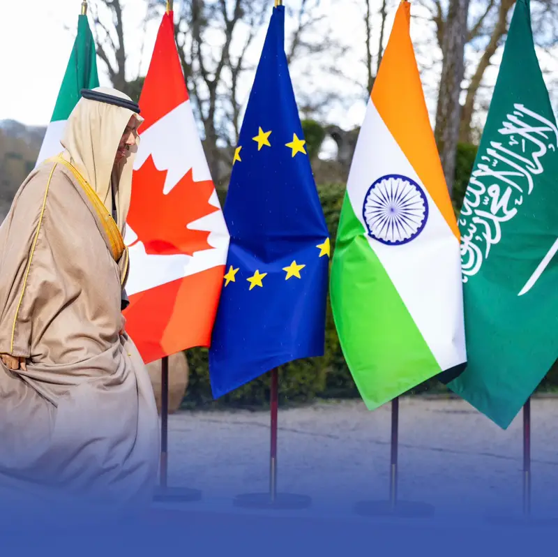 وزير الخارجية يبحث مستجدات المنطقة مع نظرائه بعدة دول