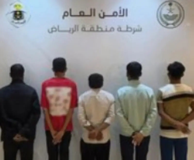 ضبط 5 مقيمين لممارستهم التسول في الرياض