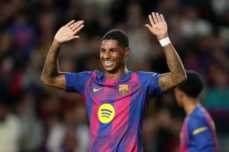 راشفورد يقترب من الاستمرار مع برشلونة