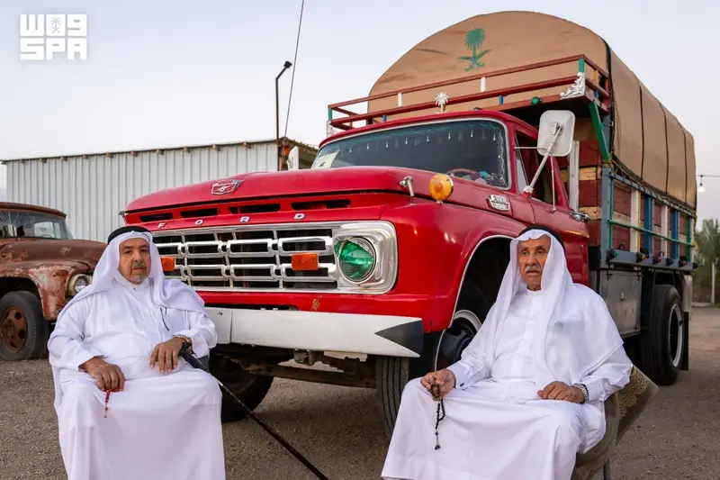 قوافل الحج قديمًا تُجسّد ذاكرة المشقة والبساطة