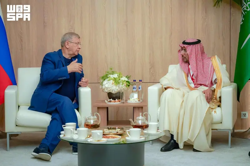 الخريف يبحث تعزيز التعاون الصناعي مع مجموعة "sistema"