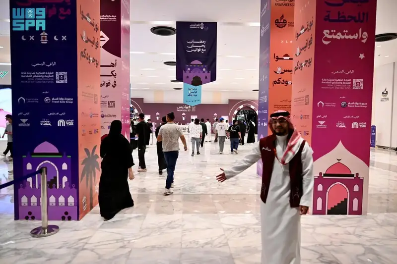 فوانيس مكة… موسم رمضاني يعيد وهج التراث