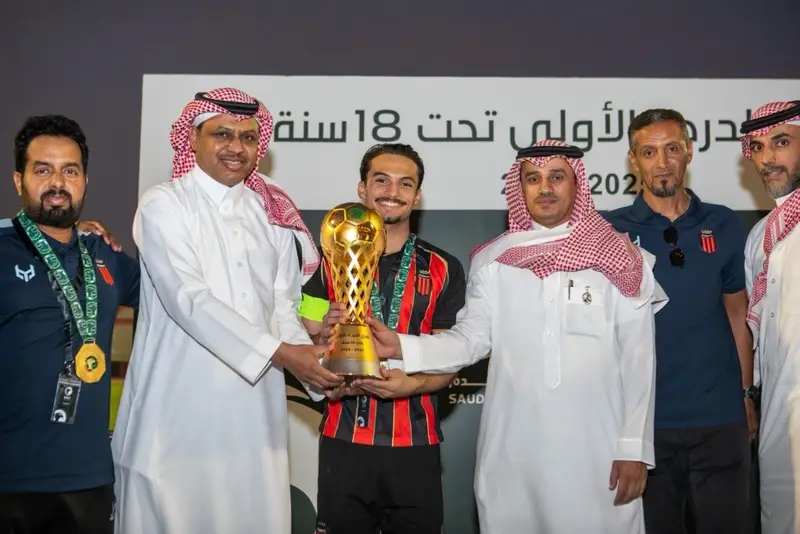 تتويج نادي الرياض بدوري الدرجة الأولى تحت 18 عامًا