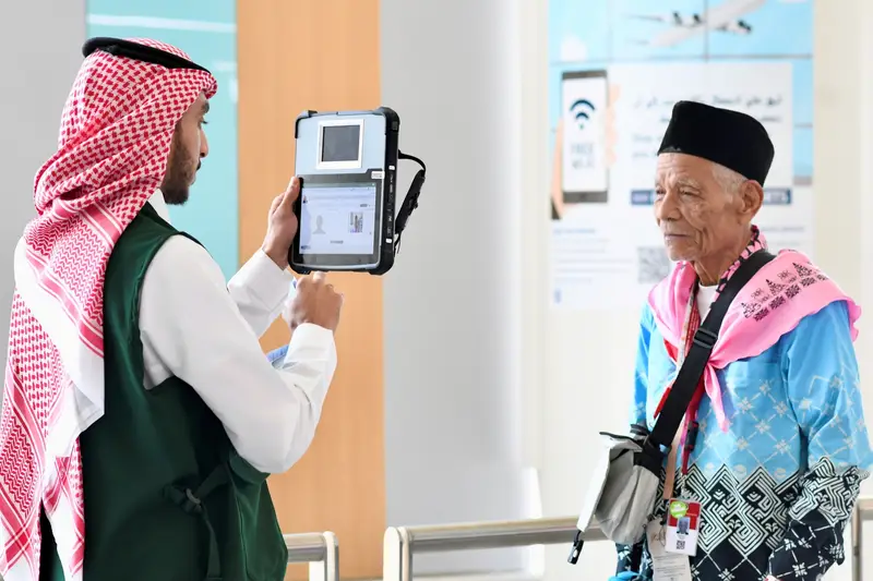 "الكاونتر المتنقل" يسهل إنهاء إجراءات الحجاج بالمنافذ