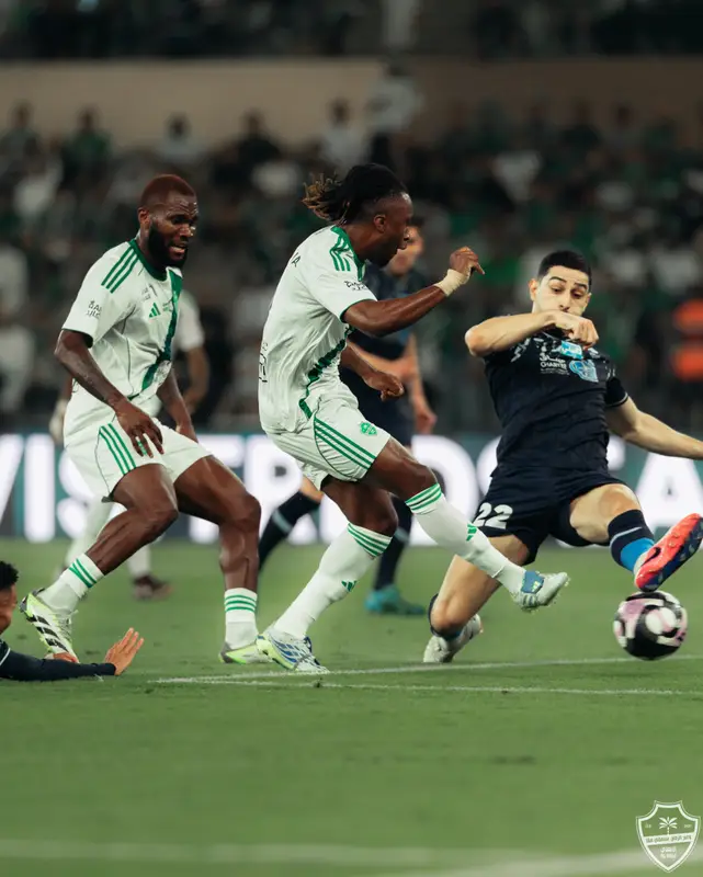 الأهلي يكتسح الأخدود برباعية ويؤكد هبوطه إلى "دوري يلو"