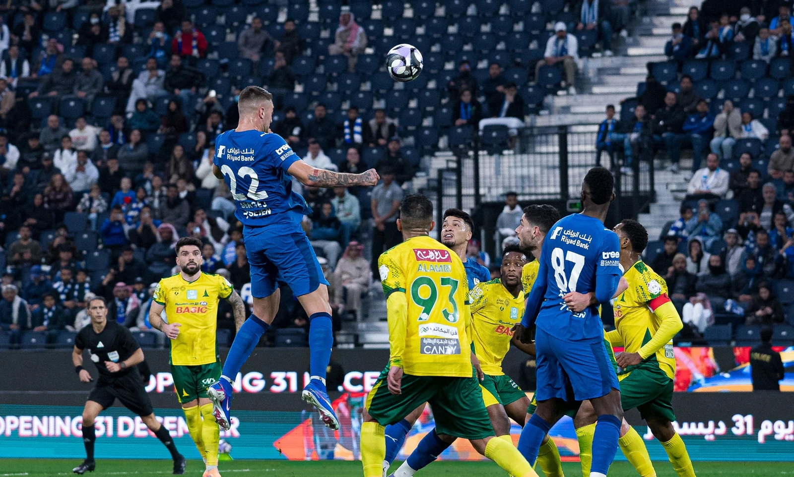 الهلال والخليج.. مواجهة تكره التعادل 