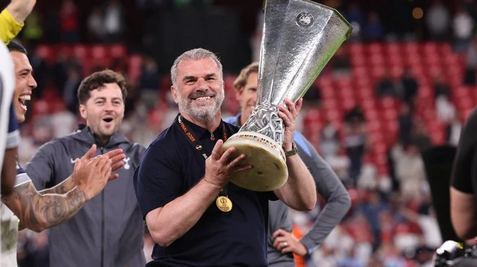 من كأس آسيا إلى الدوري الأوروبي.. بوستيكوجلو يبدأ فصلًا جديدًا مع النصر