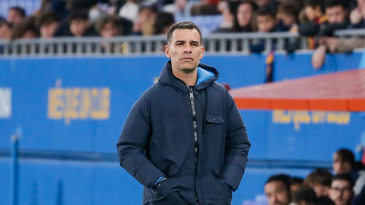 مدافع برشلونة السابق رافايل ماركيس مدربًا لمنتخب المكسيك