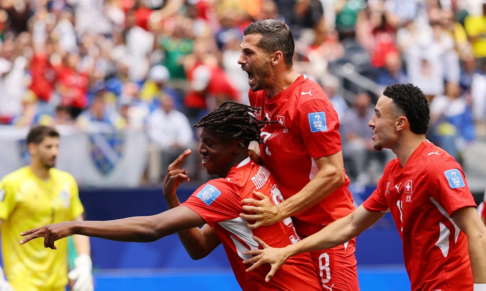 سويسرا تواجه منافساً مألوفاً في دور 32 بكأس العالم
