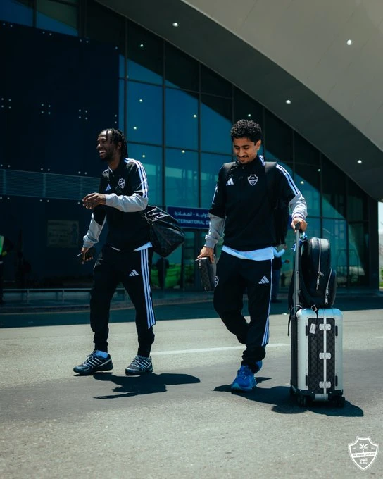 الأهلي بطل آسيا يغادر إلى النمسا