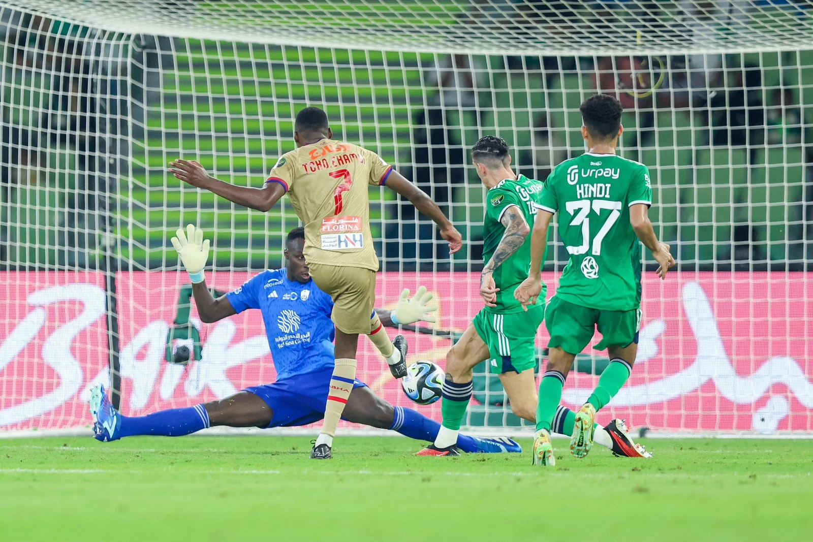 الأهلي يتفوق على أبها قبل موقعة الجولة الثانية من دوري روشن