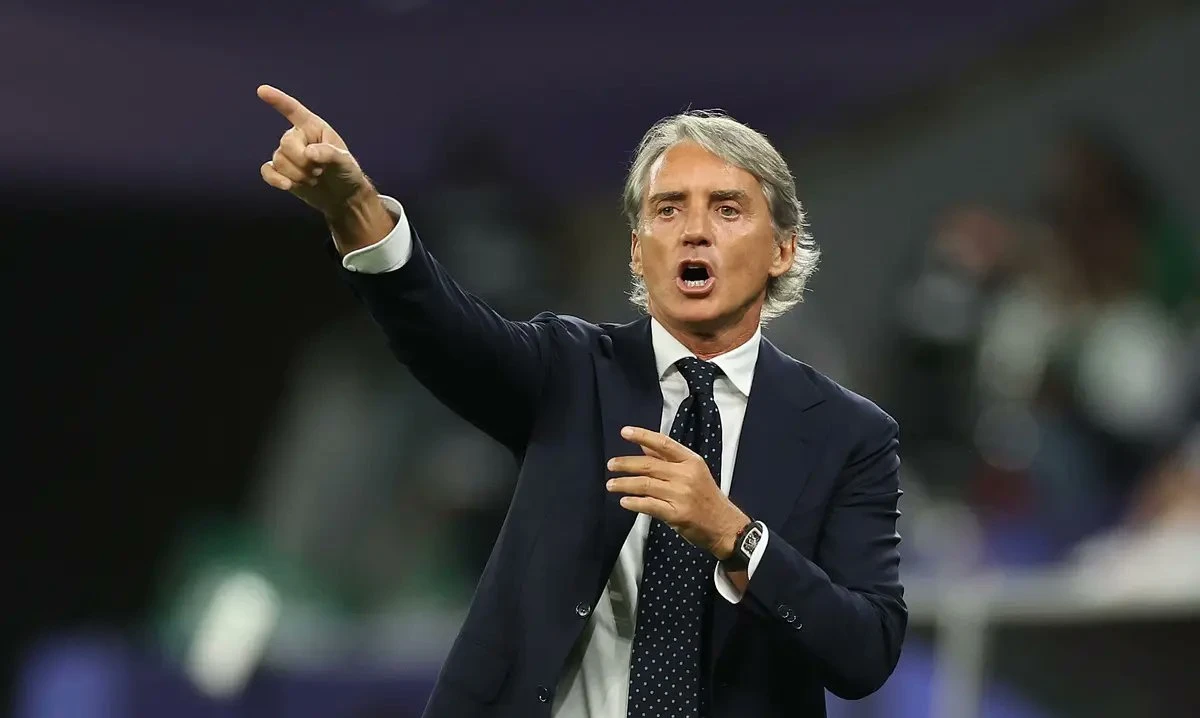 مانشيني يعود لتدريب إيطاليا لولاية ثانية