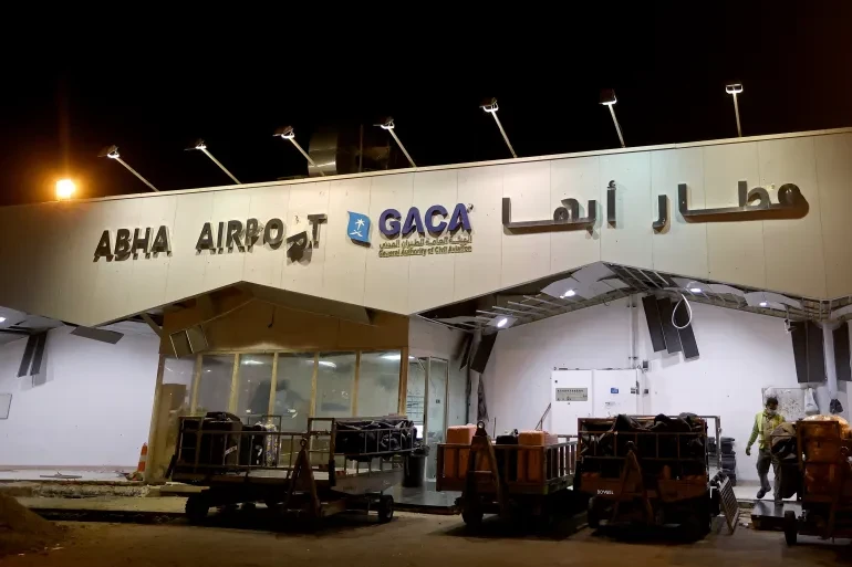 الصومال يدين الهجمات على مطارَي أبها والملك خالد الدوليين
