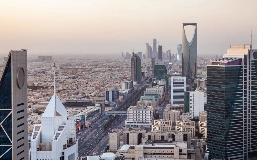 تنفيذ أعمال صيانة لطريق العليا بالرياض سبتمبر المقبل