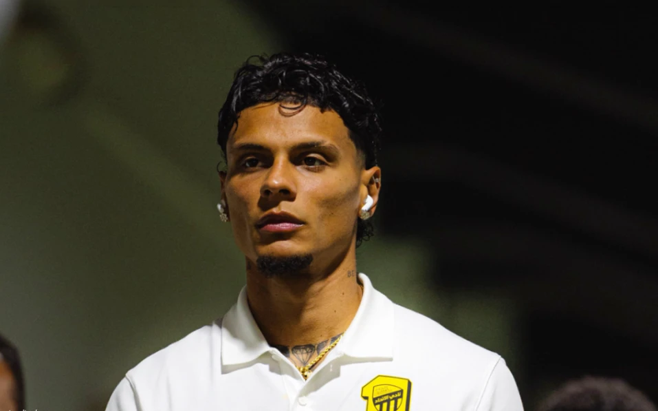لاعب الاتحاد "ريوس" على رأس قائمة منتخب كولومبيا