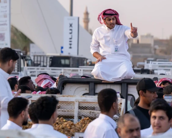 أكثر من 500 مسوّق لبيع التمور عبر 27 مسارًا في كرنفال بريدة