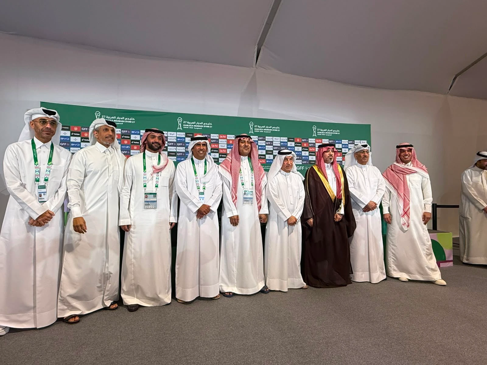 وكيل وزارة الرياضة للإعلام والتسويق يفتتح المركز الإعلامي لـ"خليجي 27"