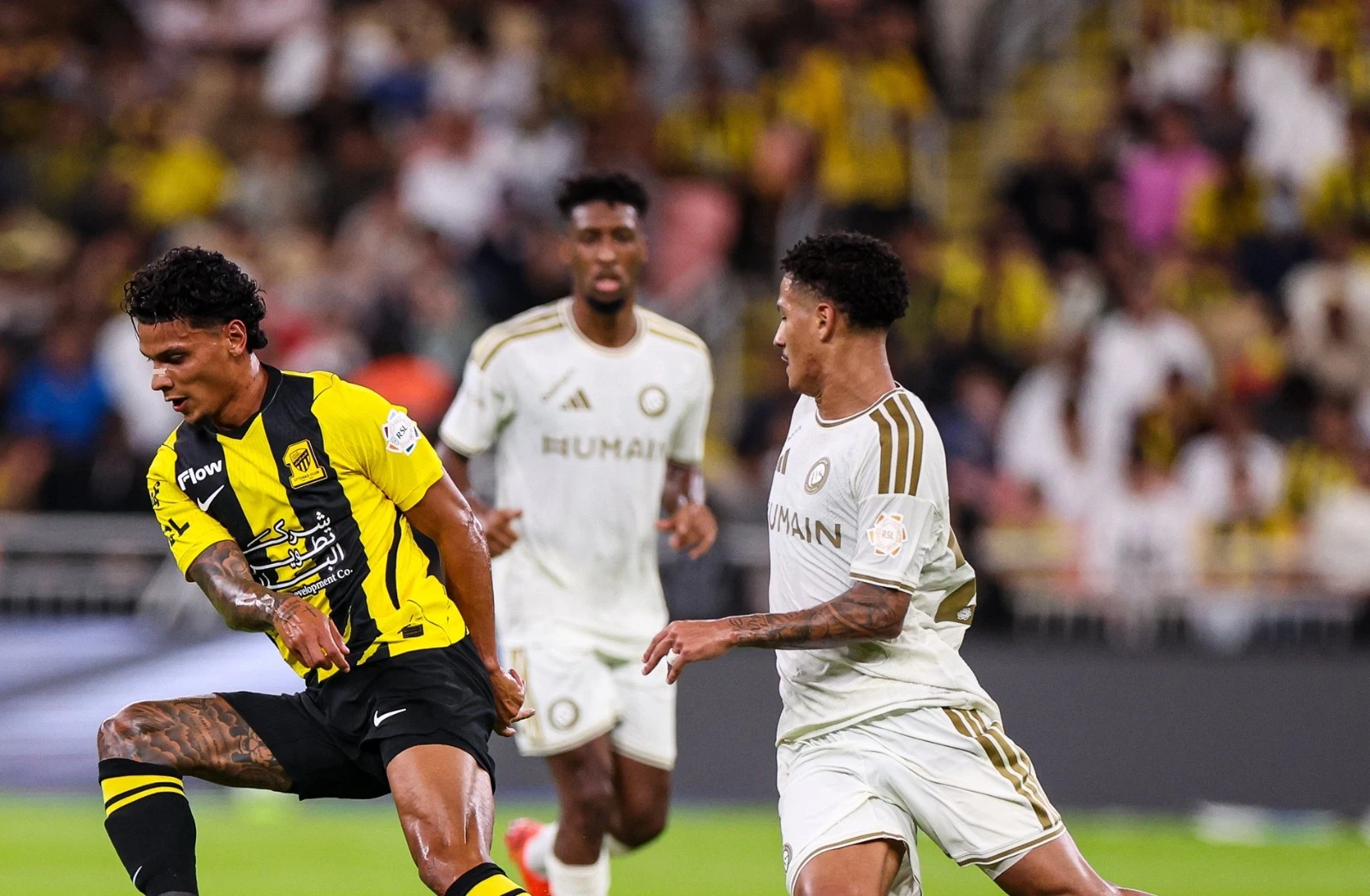 "سبورت 24" ترصد ردود أفعال جماهير الاتحاد والنصر عقب الكلاسيكو 