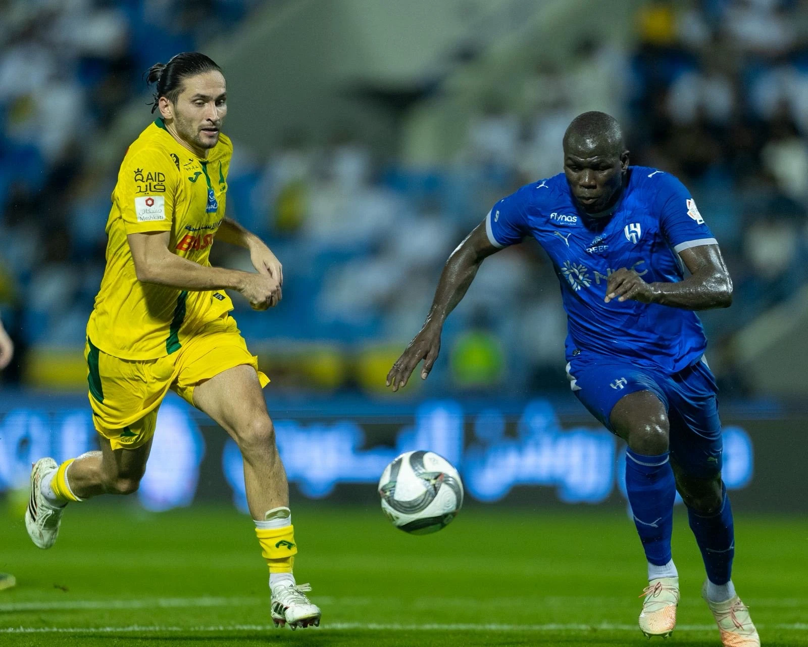 كوليبالي يوجه رسالة لجماهير الهلال بعد الفوز على الخليج