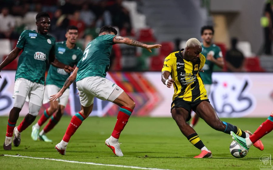 الاتحاد يعبر الاتفاق برباعية في دوري روشن