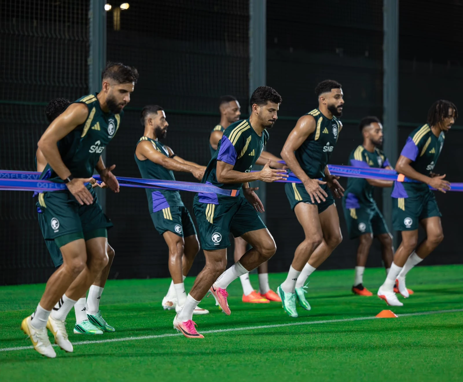 المنتخب السعودي يواصل استعداداته لمواجهة الكويت في افتتاح خليجي 27