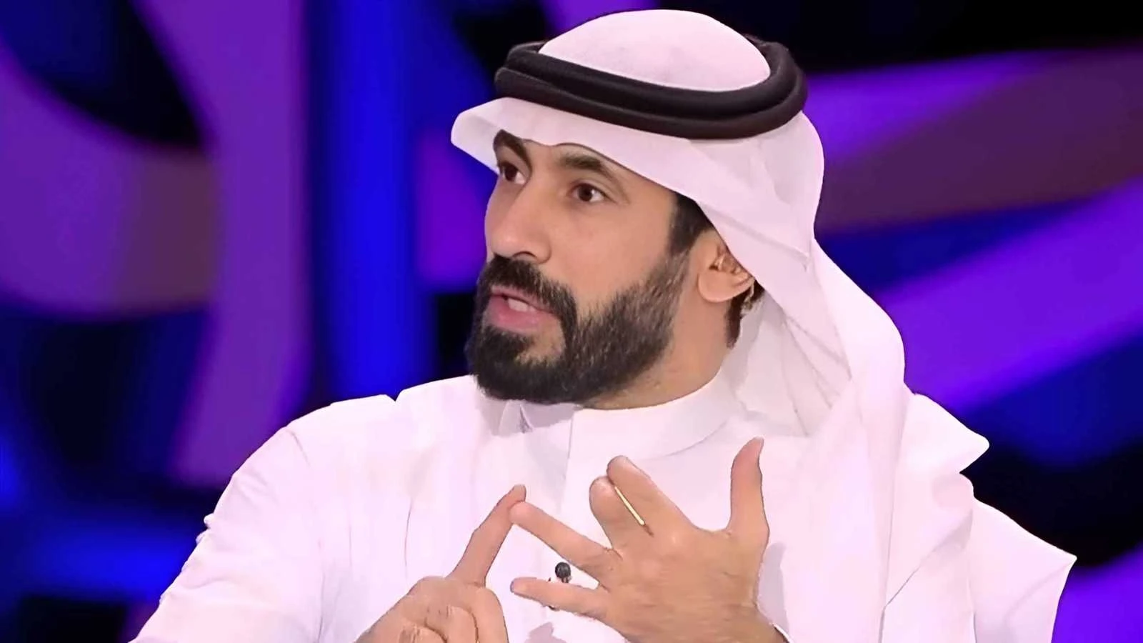 رسالة عتاب من حسين عبدالغني بسبب مهمة الأهلي الخارجية