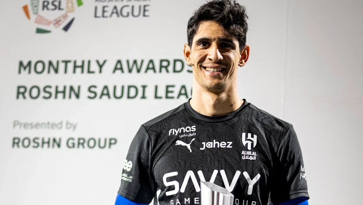 بونو يربك حسابات إنزاغي قبل مواجهة الهلال والتعاون
