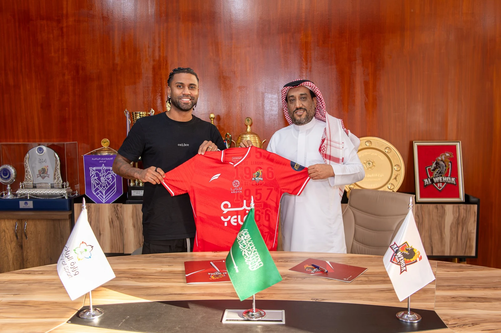 رسميًا.. الوحدة يتعاقد مع البرازيلي مورالها