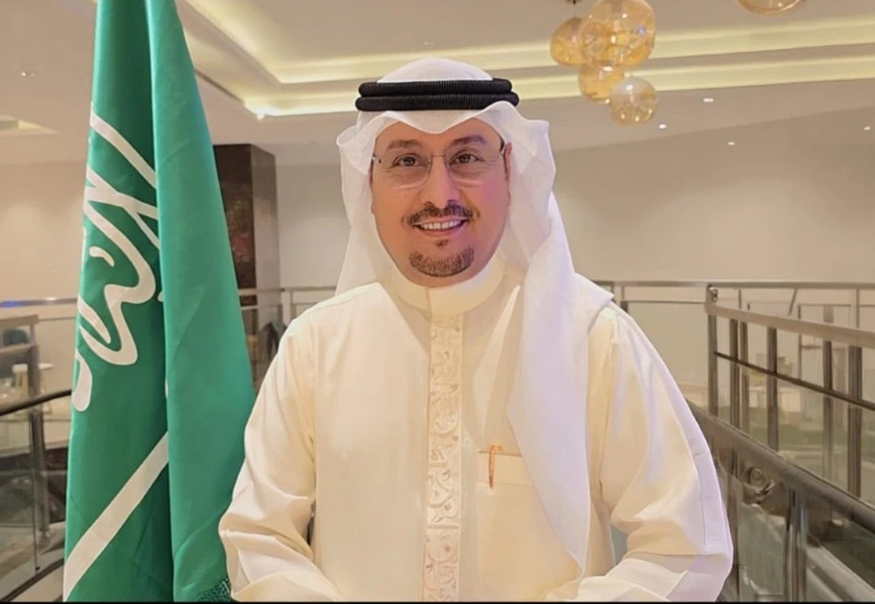 الشباب يقبل اعتذار الشهري عن الاستمرار في عمله