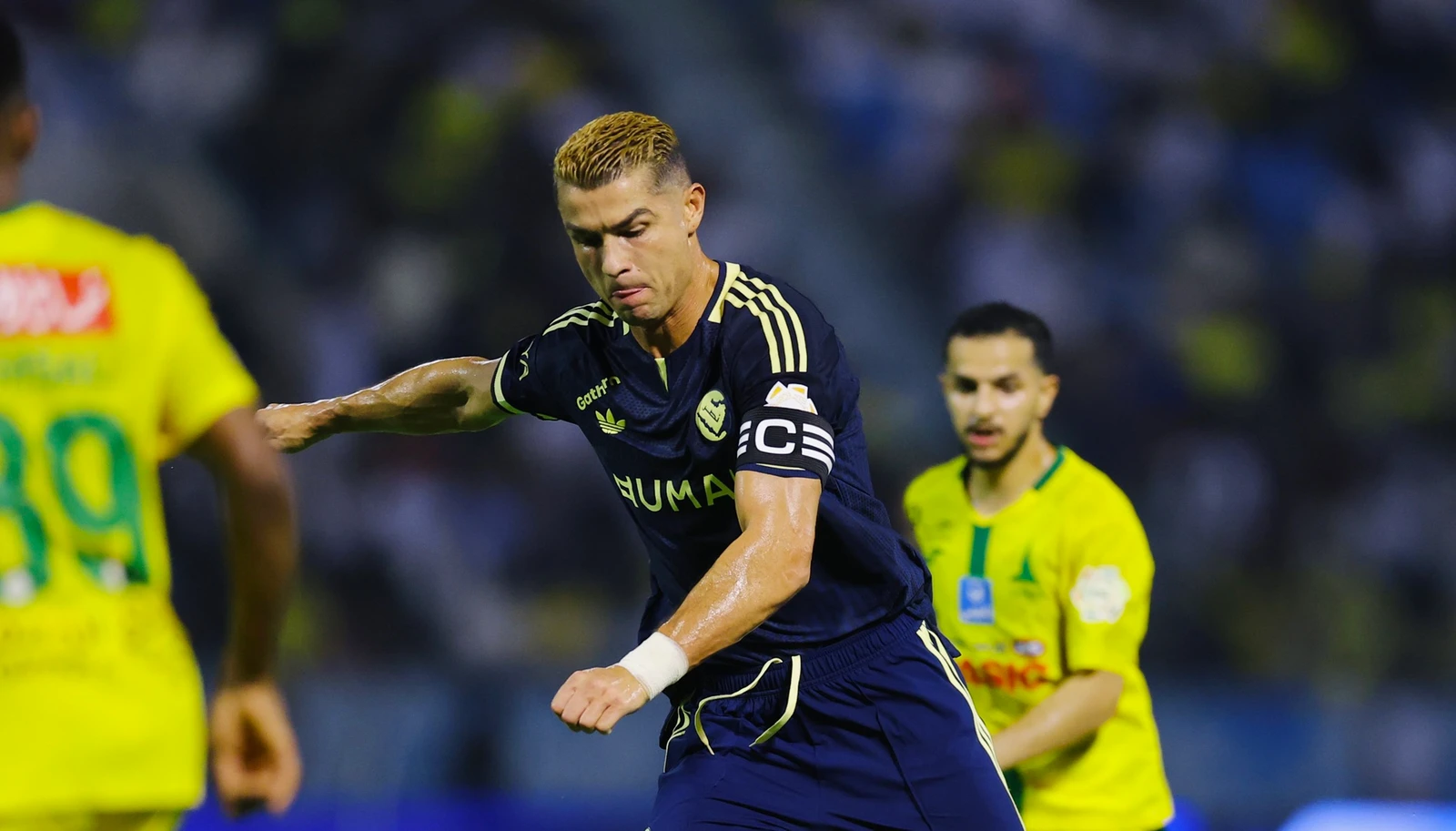 كيف علق رونالدو على تعثر النصر أمام الخليج؟