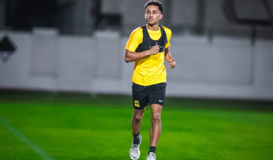 الاتحاد يبدأ تحركاته لتجديد عقد أحمد الغامدي