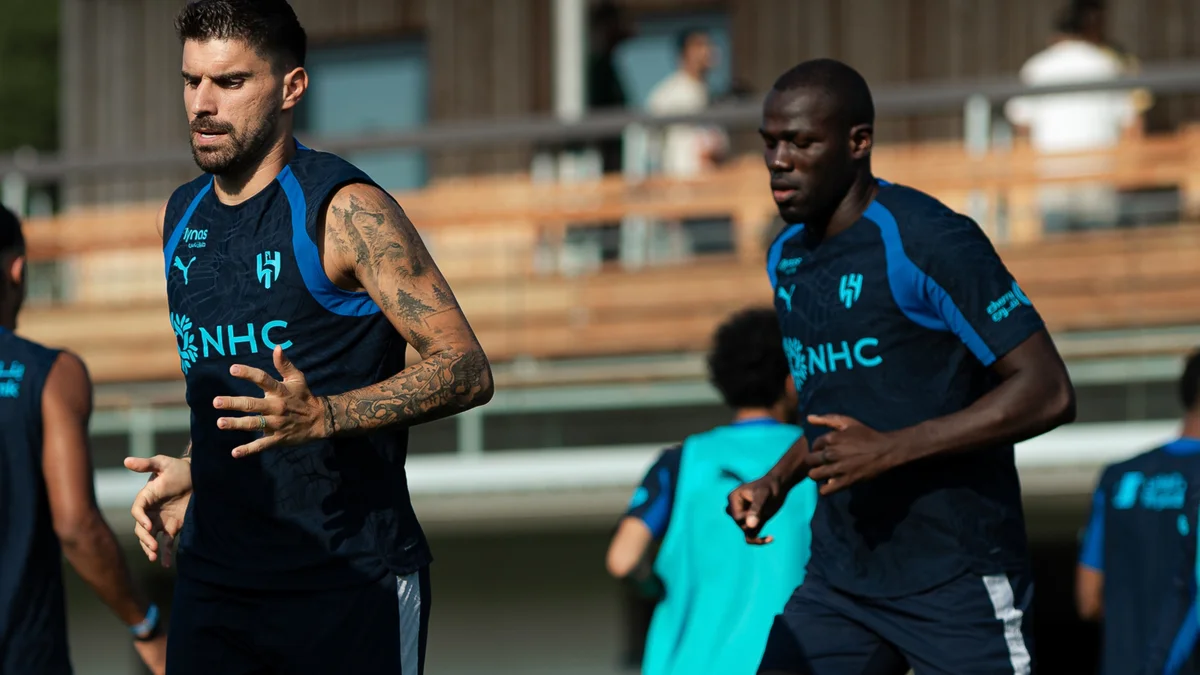 الهلال يصطدم بالأهلي القطري وديًا